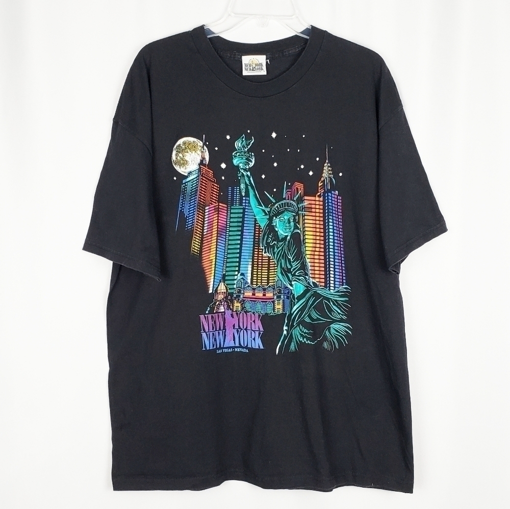 VINTAGE New York Statue of Liberty Las Vegas tee